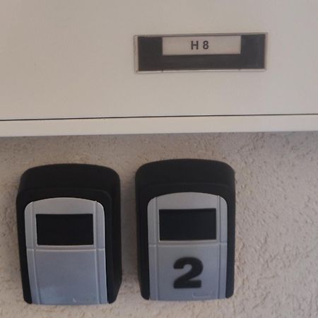Fairwinds - Double Room With Ensuite - Luqa Airport - Self Check In & Out Available Dış mekan fotoğraf