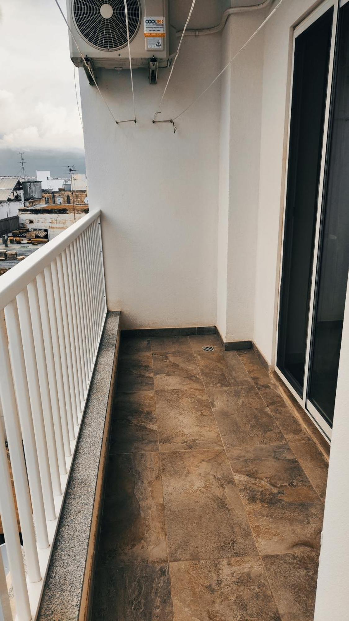 Fairwinds - Double Room With Ensuite - Luqa Airport - Self Check In & Out Available Dış mekan fotoğraf
